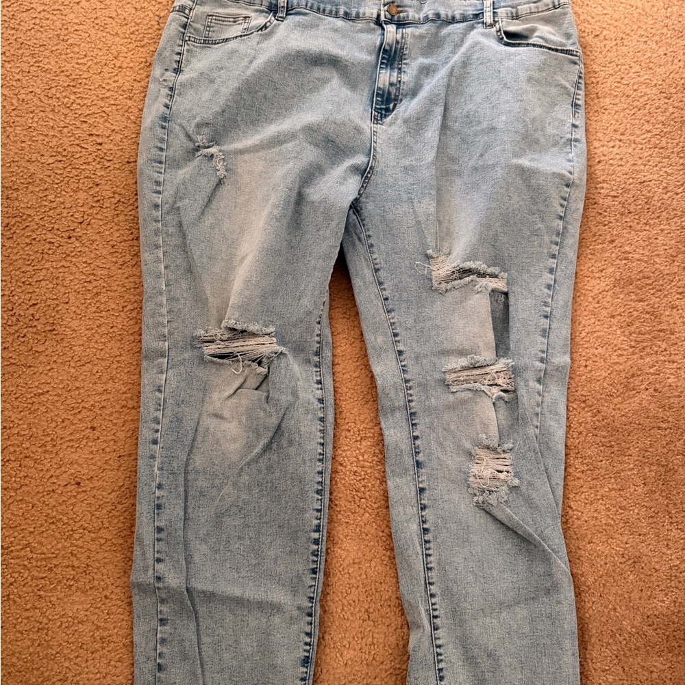 Stylish Light Blue Distressed Men’s Jeans